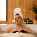Apart Otel Oe Seaside & 4*