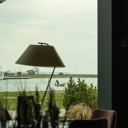 Aparthotel Oe Seaside & *