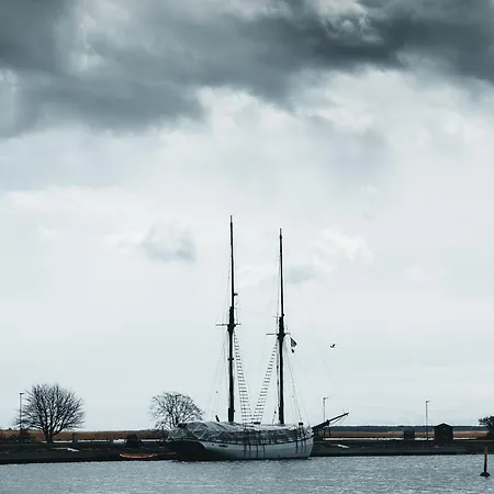 Oe Seaside & Aparthotel