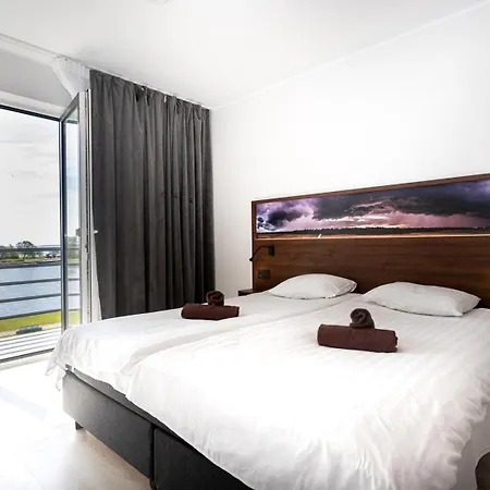 Oe Seaside & Aparthotel *