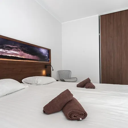 Aparthotel Oe Seaside & *