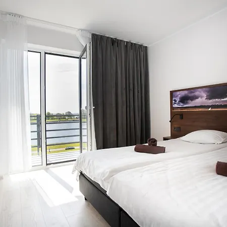 Oe Seaside & Aparthotel