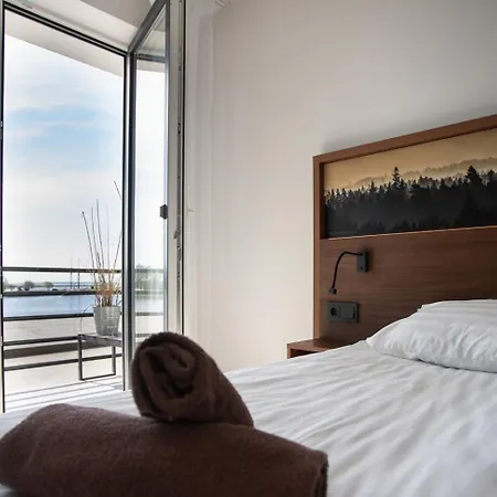 Aparthotel Oe Seaside &