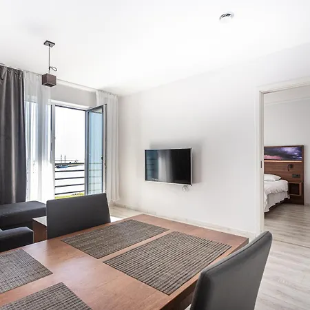 Oe Seaside & 4* Kuressaare