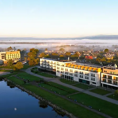 Oe Seaside & Aparthotel