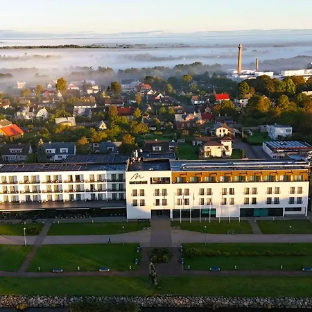 Oe Seaside & Aparthotel *
