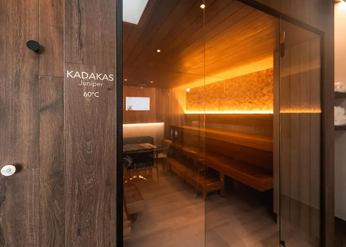 Oe Seaside & Apart-hotel 4*